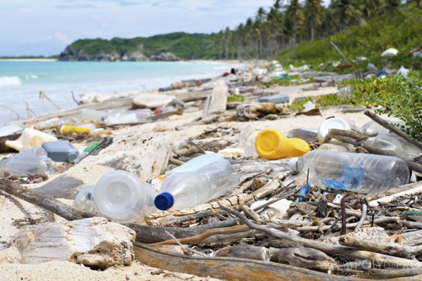 На саммите ООН согласовали проект глобального договора о пластике