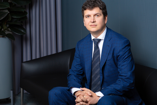 Александр Петров, член правления - управляющий директор по экономике и финансам СИБУР