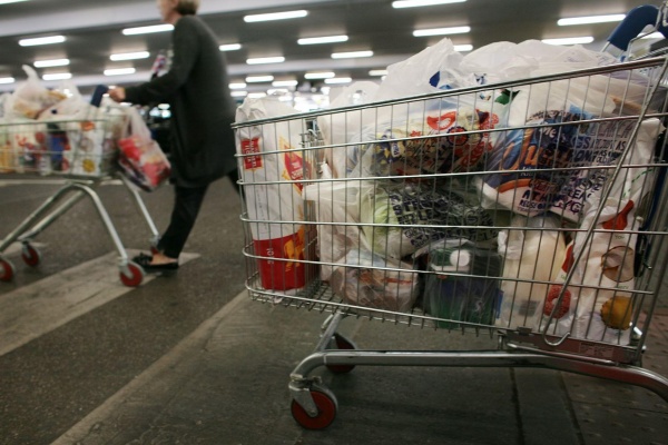 Пластиковые пакеты вернутся в супермаркеты?
