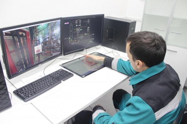 На томском предприятии «СИБУРа» внедрен новый компьютерный тренажер