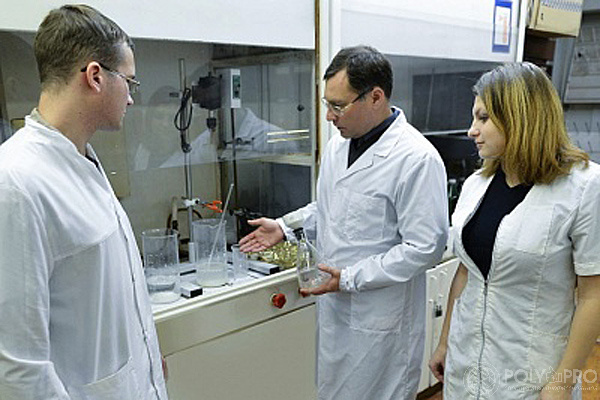 Российские ученые удешевили способ синтеза самого дорогого полимера, используемого в космической отрасли